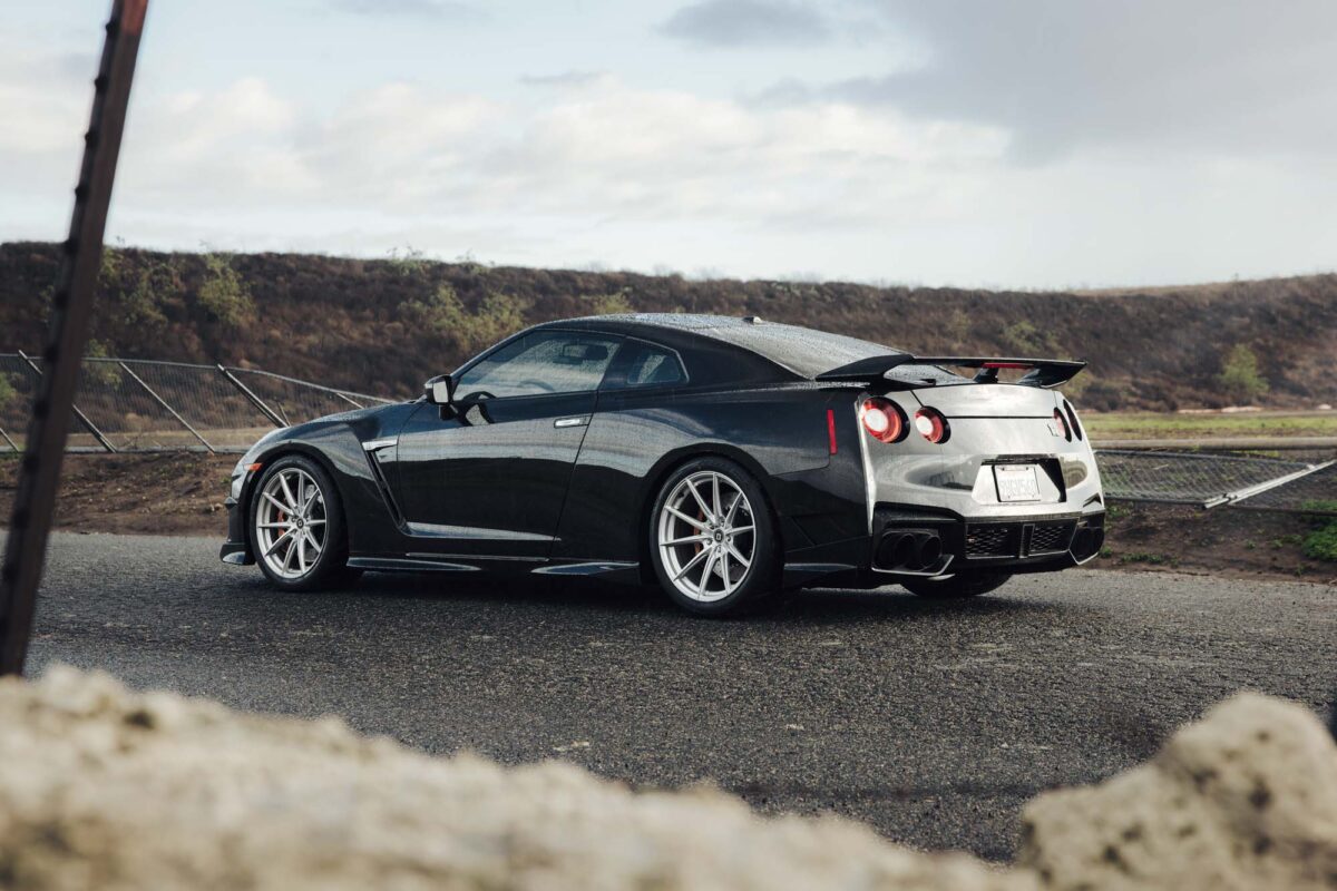 Nissan GTR - CX1 Brushed Silver(28)